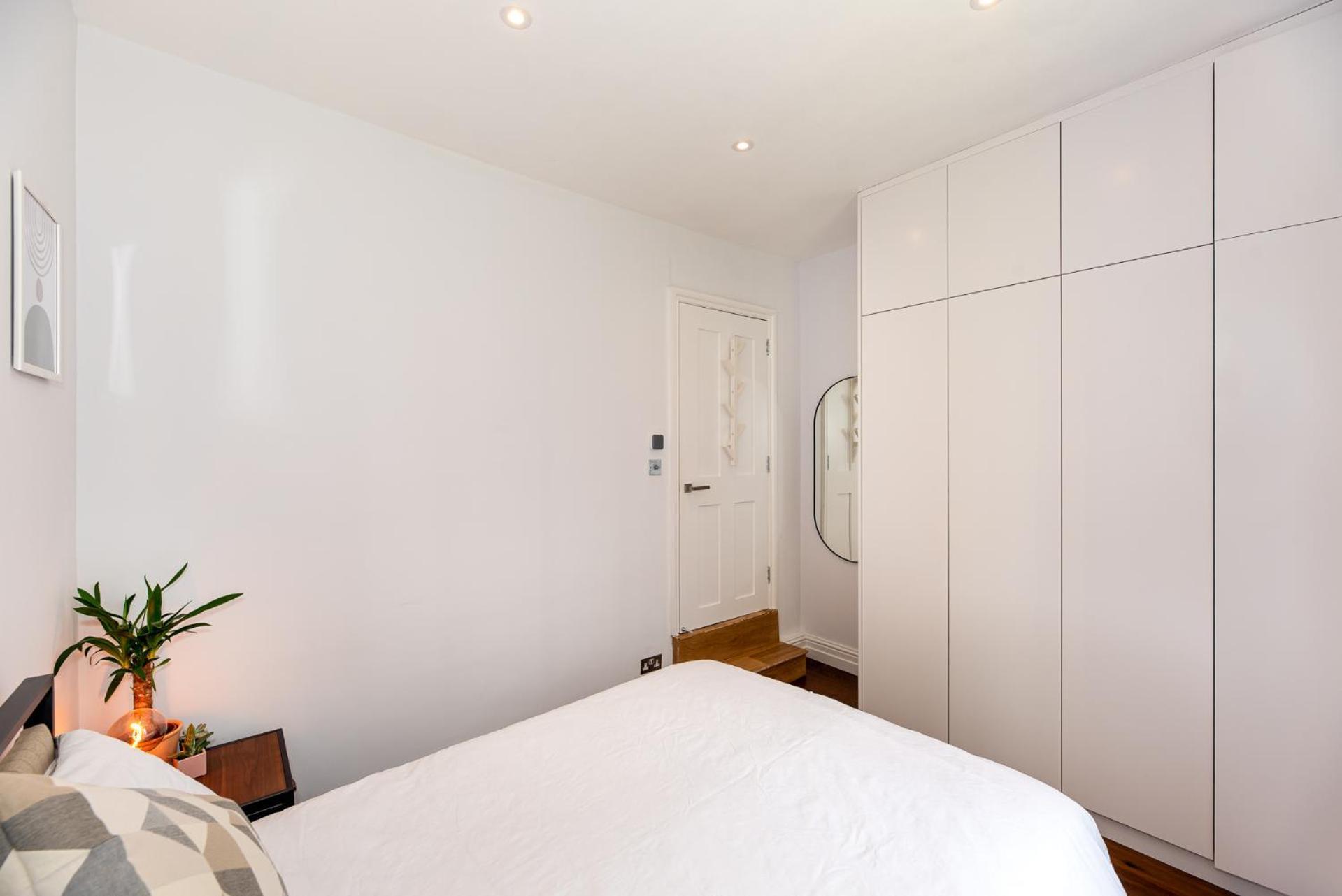 2-Bedroom Victorian Apartment In Kensington Λονδίνο Εξωτερικό φωτογραφία